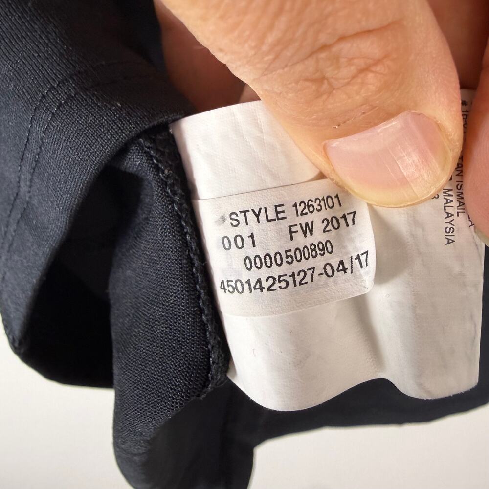 Under Armour 1/2 zip long sleeve black Small - Picture 10 of 10